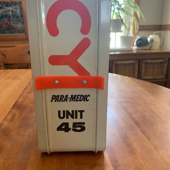 Vintage Ohio Art Unit 45 Para-Medic Toy Kit - Picture 4 of 11